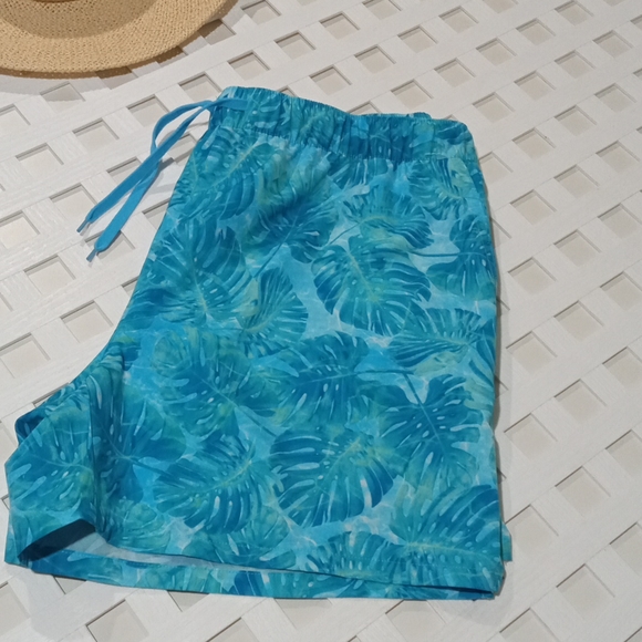 Rell Legends Print Swim Shorts - Picture 4 of 6